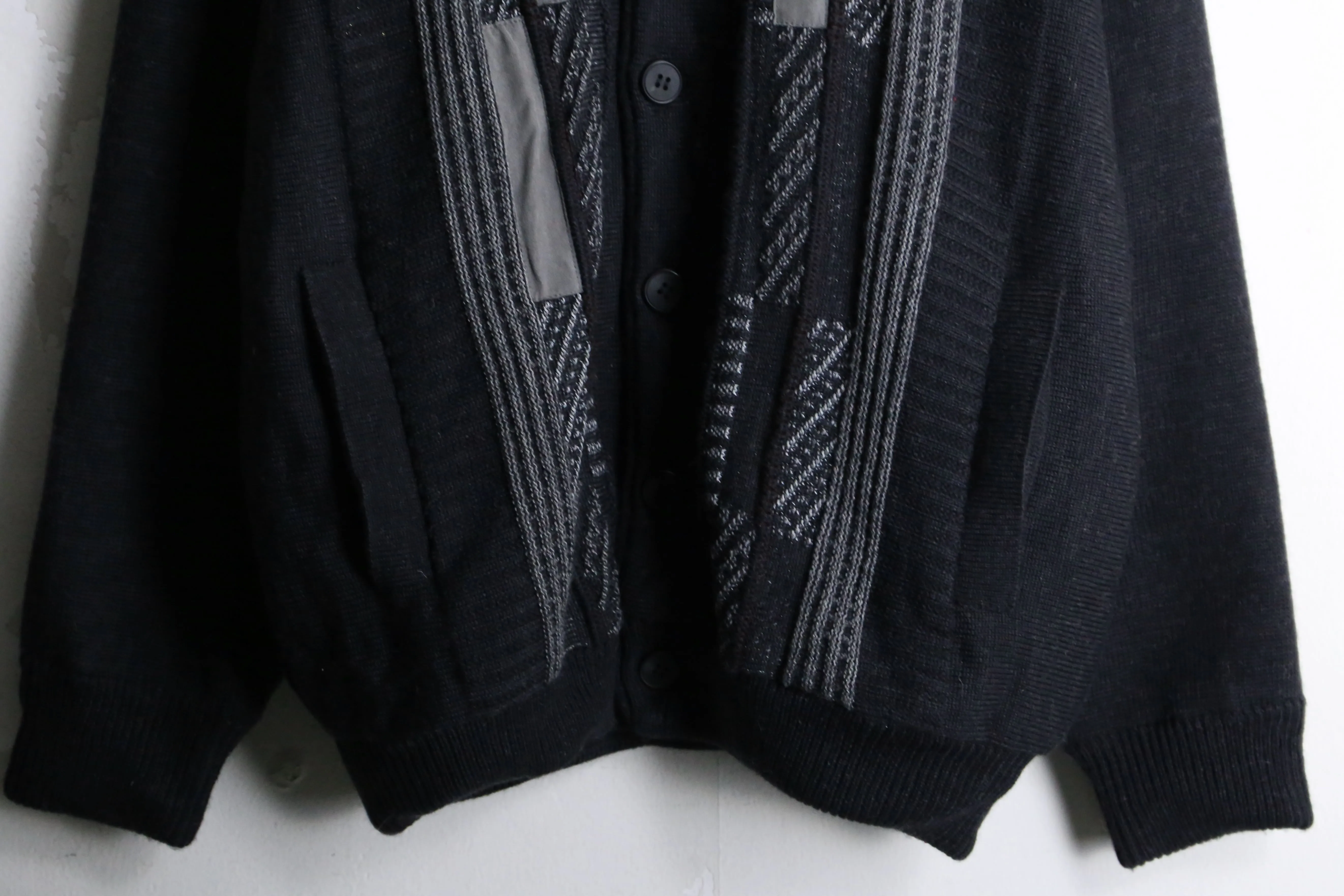 black tone knit blouson
