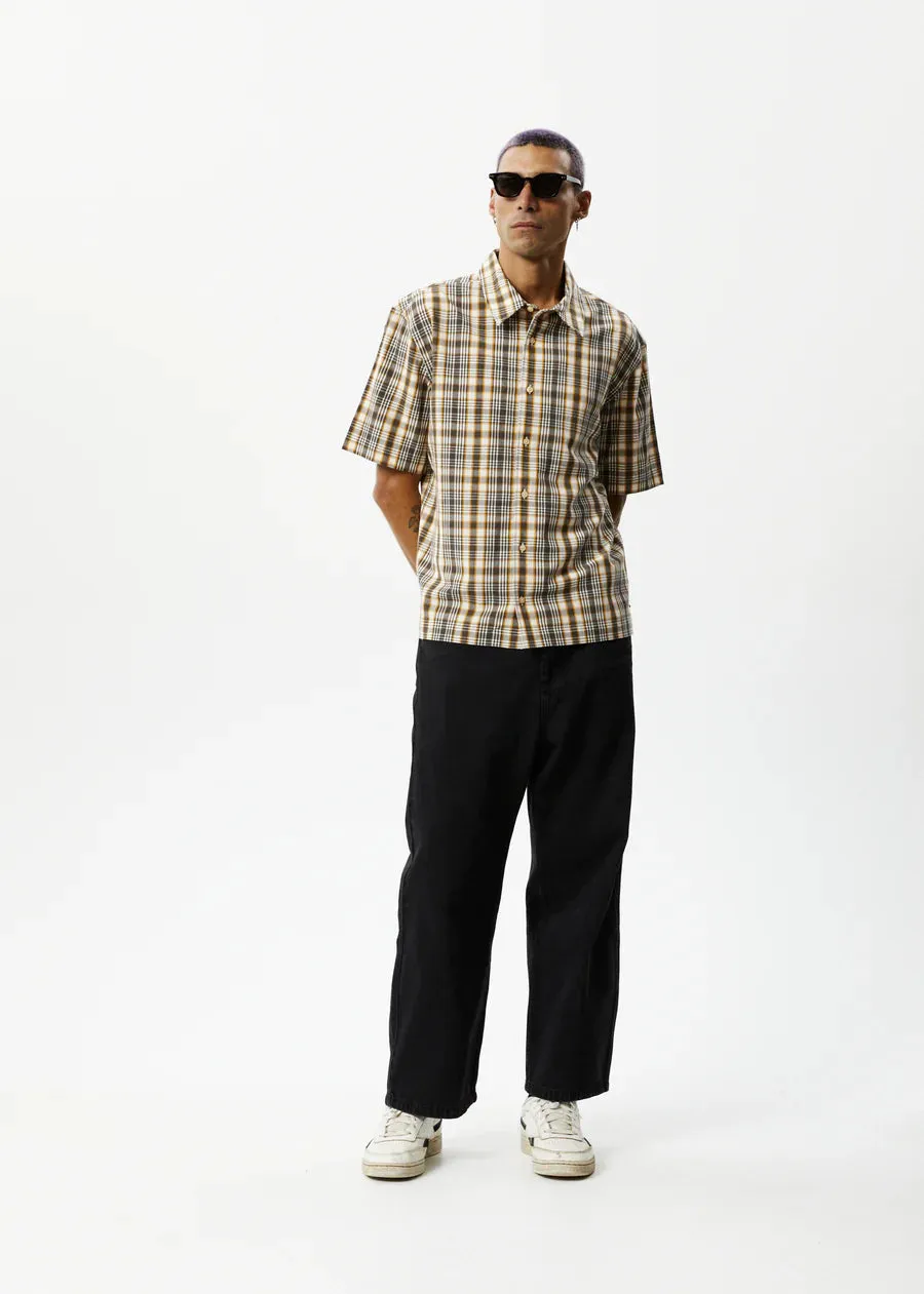 CHECK OUT SHORT SLEEVE SHIRT | MOONBEAN