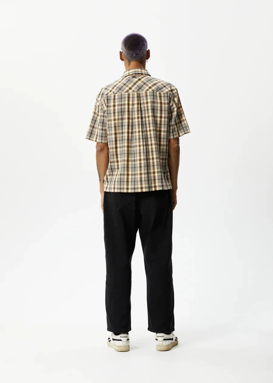 CHECK OUT SHORT SLEEVE SHIRT | MOONBEAN