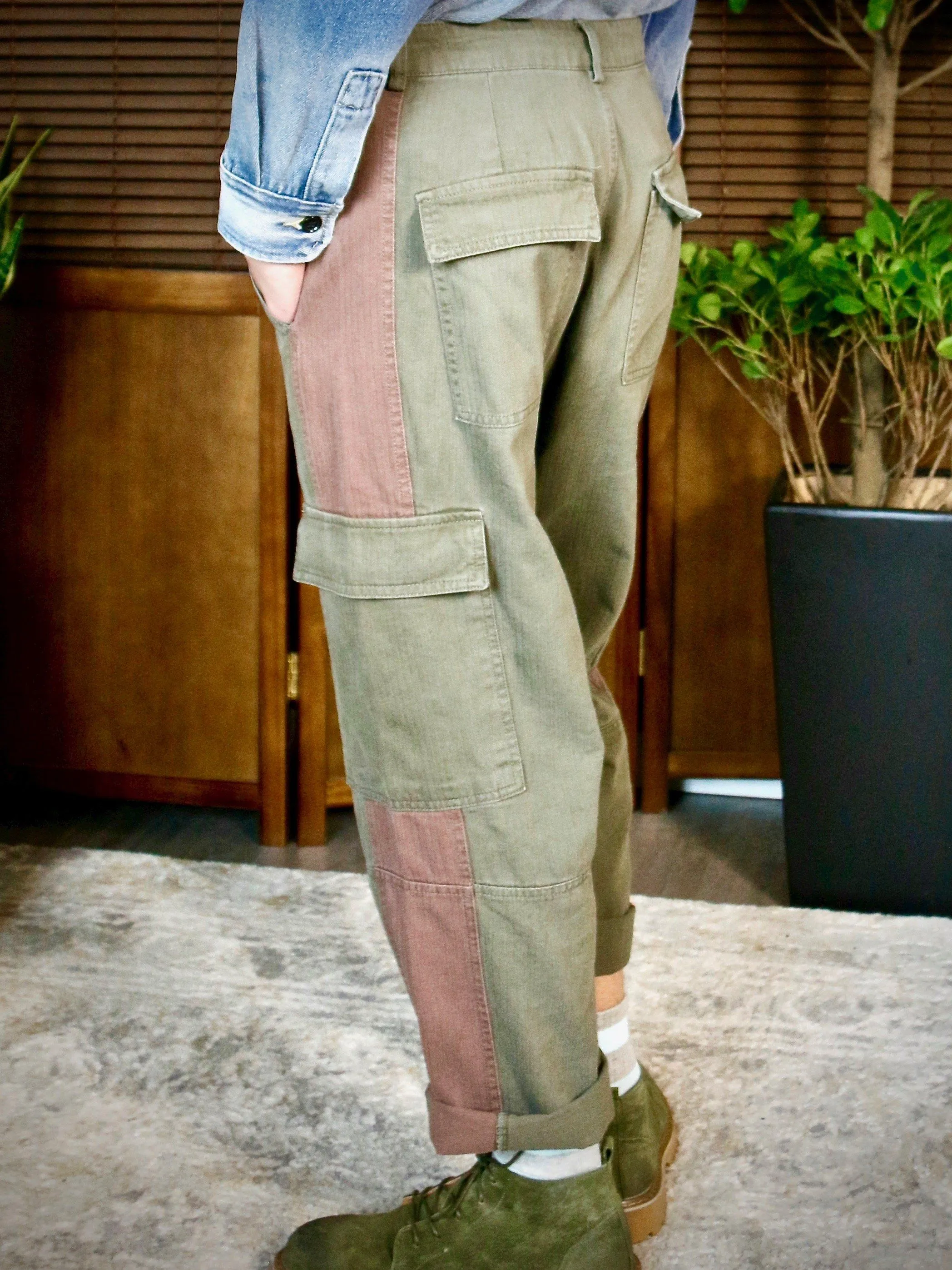 Patched Multi-Pocket Workwear Trousers