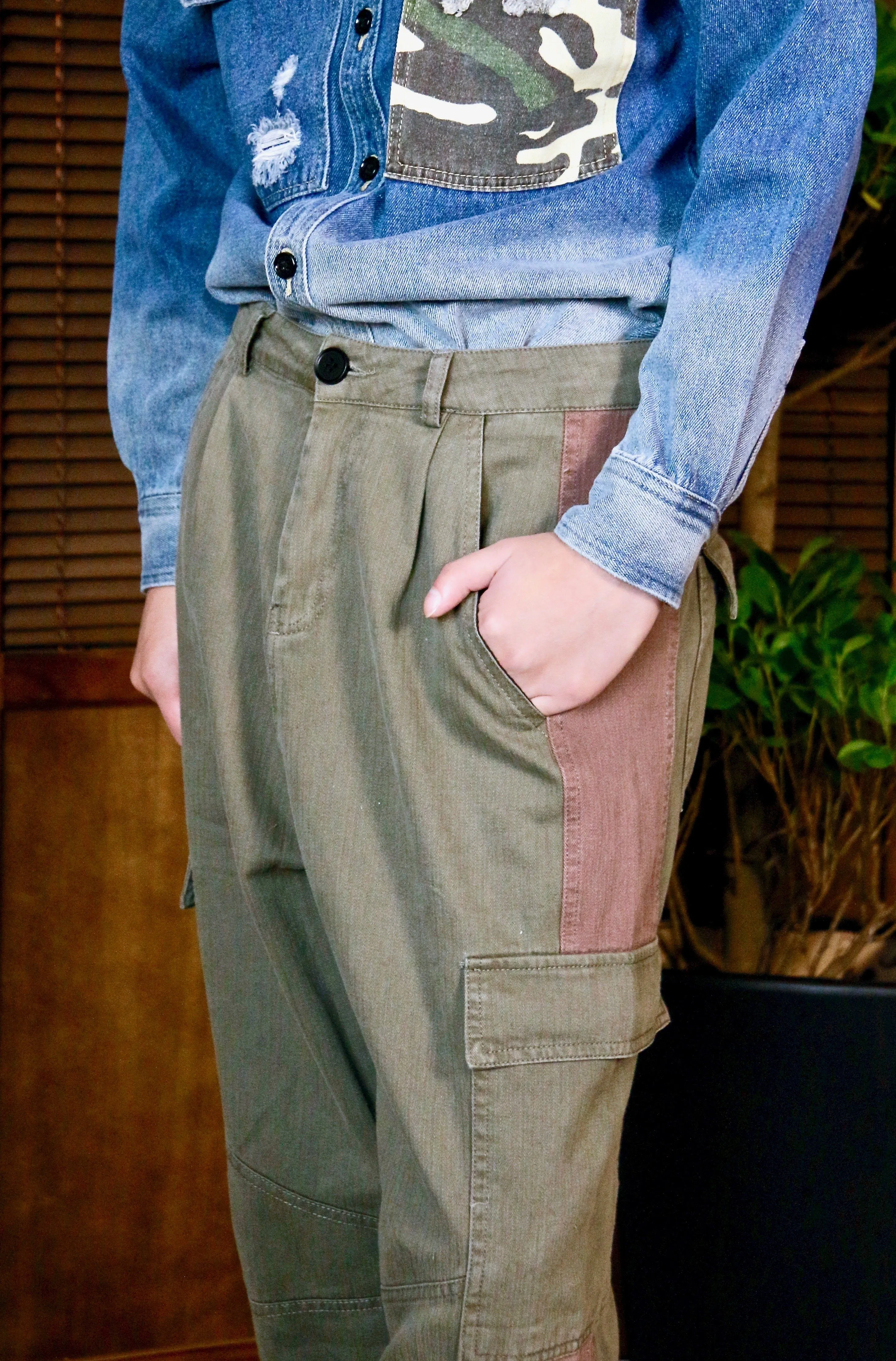 Patched Multi-Pocket Workwear Trousers