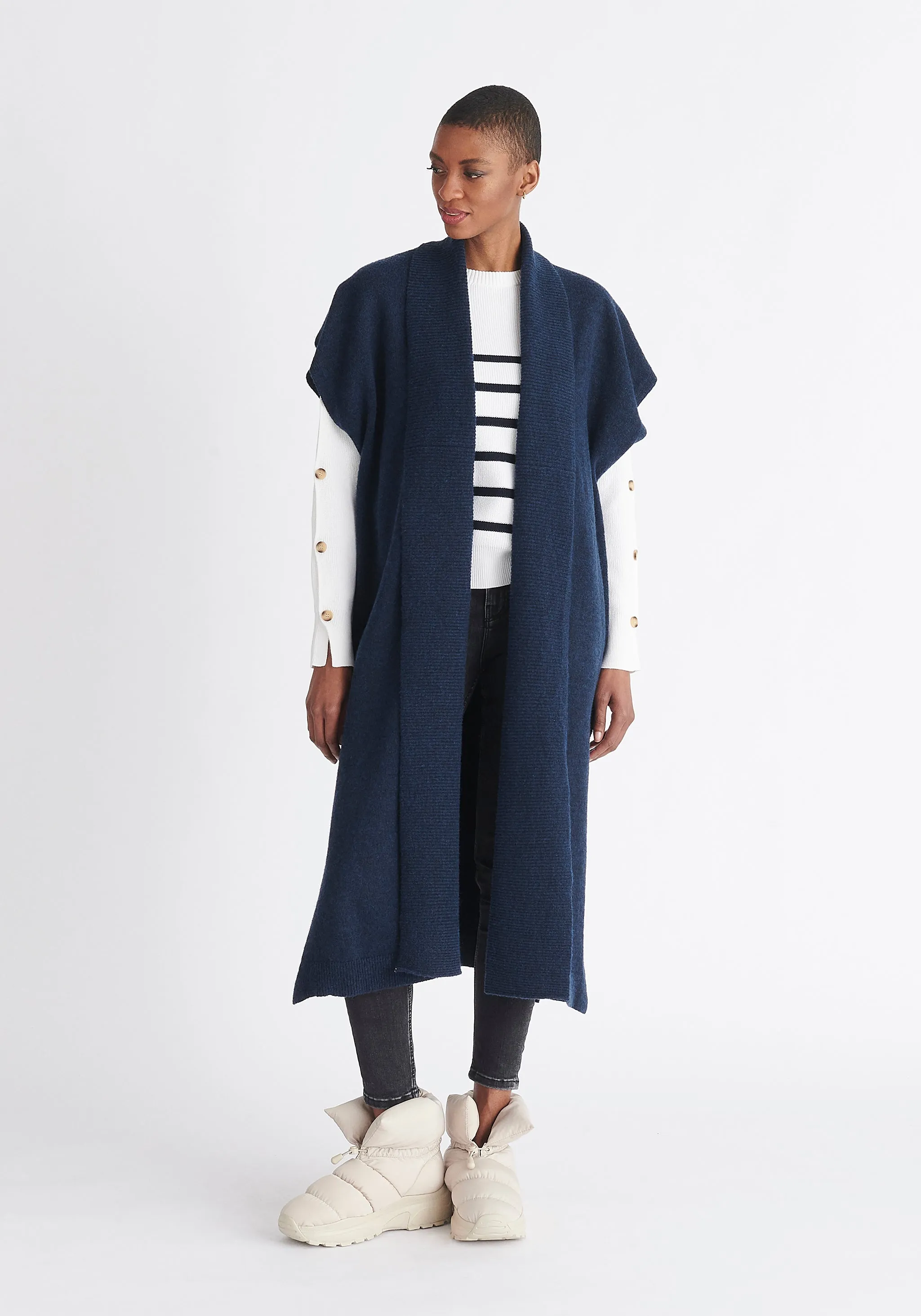 Wide Collar Sleeveless Cardigan